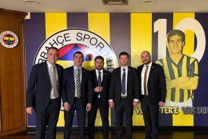 BULGARİSTAN FENERBAHÇELİLER DERNEĞİ’NDEN FENERBAHÇE SPOR KULÜBÜ’NE ZİYARET