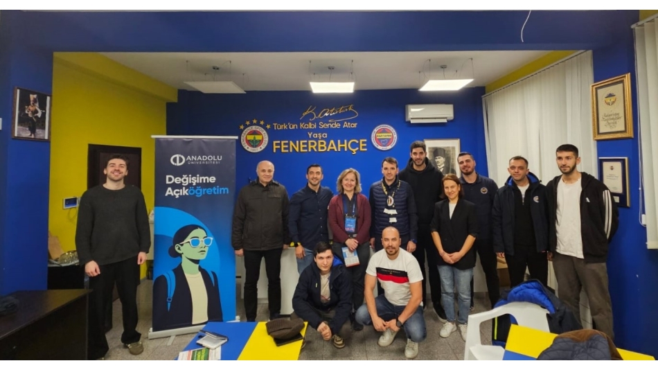 Anadolu Üniversitesi Temsilcileri Bulgaristan Fenerbahçeliler Derneğini Ziyaret Etti