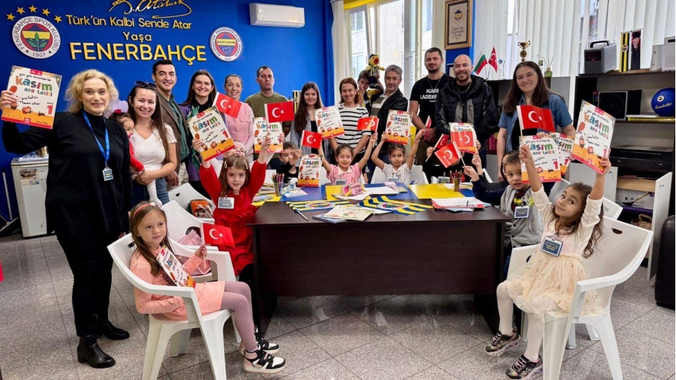 Bulgaristan Fenerbahçeliler Derneği Türkçe Kulübü İlk Dersini Büyük Bir İlgiyle Gerçekleştirdi