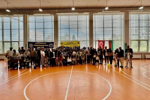 Bulgaristan Fenerbahçeliler Derneği olarak, geleneksel 23 Nisan Ulusal Egemenlik ve Çocuk Bayramı Şenliğimizi Sofya’daki Stoyan Zaimov İlkokulu’nda büyük bir coşkuyla gerçekleştirdik!