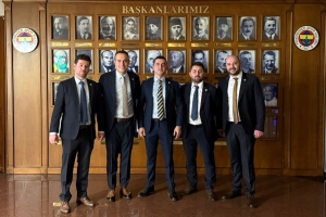 BULGARİSTAN FENERBAHÇELİLER DERNEĞİ’NDEN FENERBAHÇE SPOR KULÜBÜ’NE ZİYARET